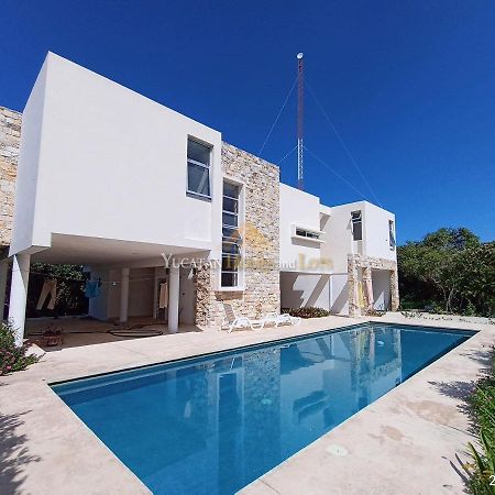 Beachfront Villa In Sisal Yucatan Mexico Exterior foto